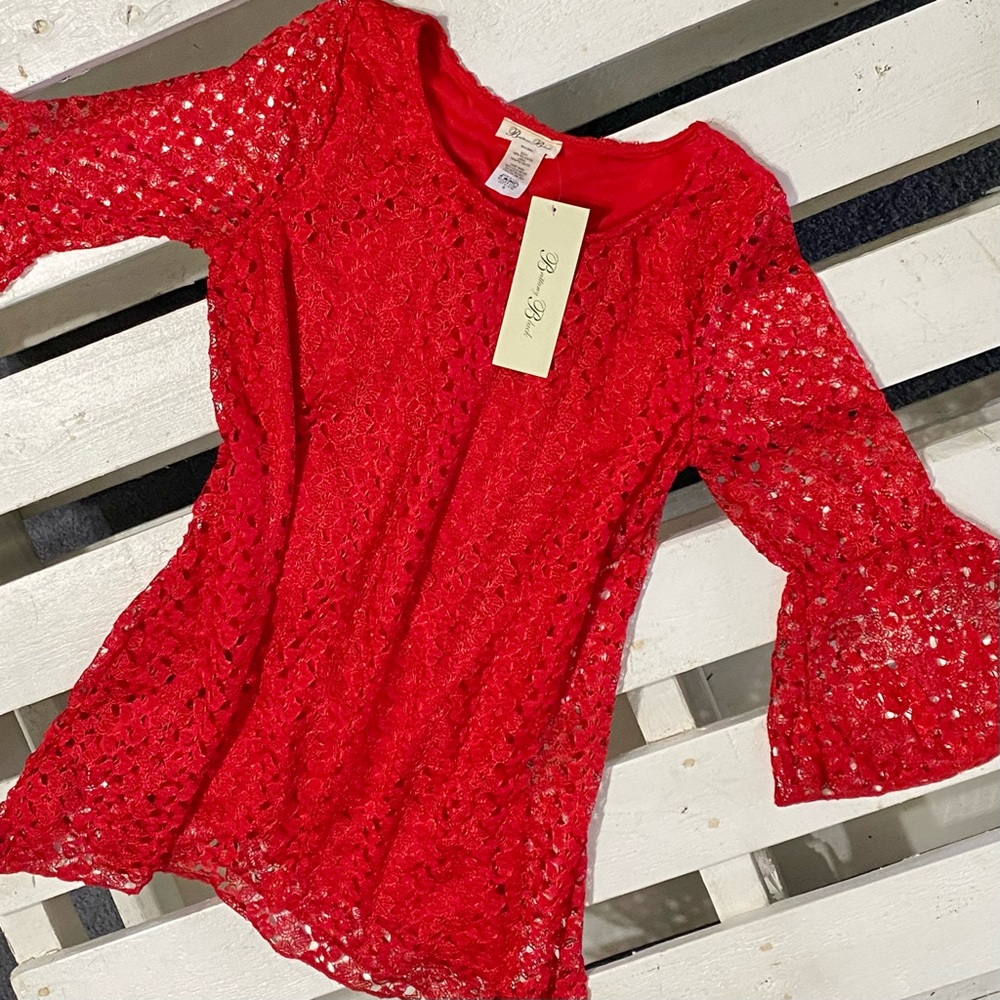 NWT BRITTANY BLACK Flounce Bell sleeved Red Laced Top Size Small
